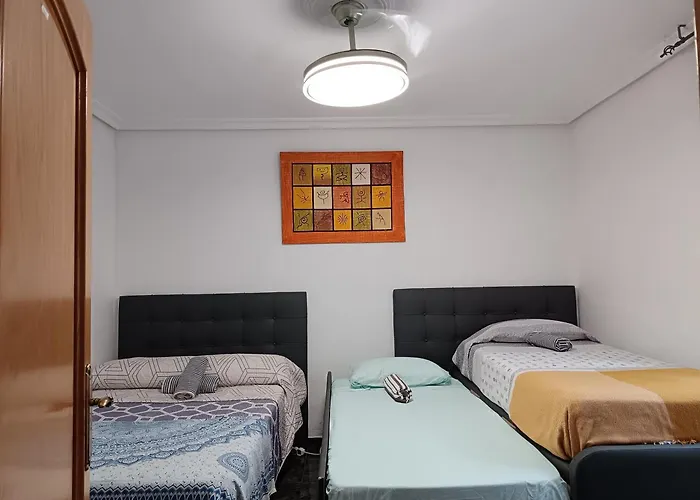 Casa Oasis Puertollano, Una Casa Rural En Puertollano, Agradable, Con Piscina En Zona Tranquila