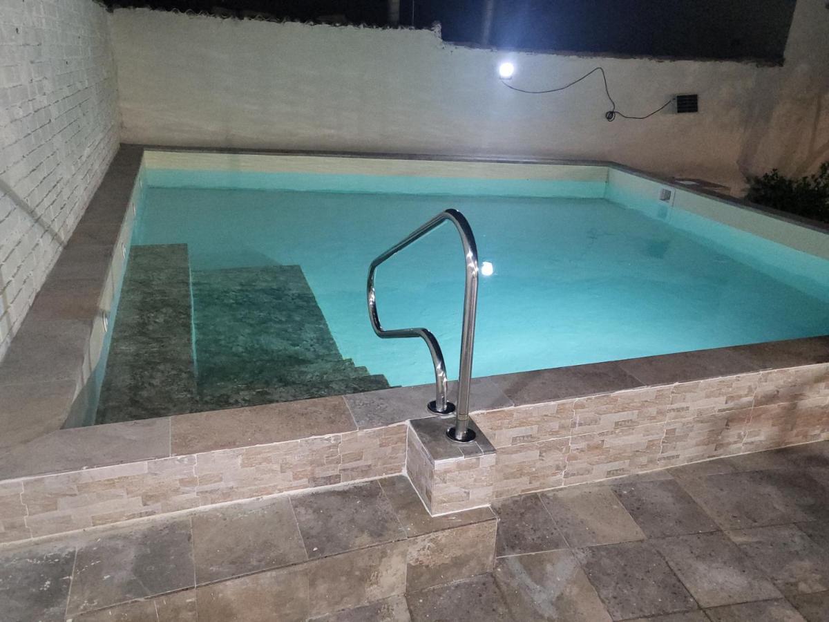 Casa Oasis Puertollano, En Puertollano, Agradable, Con Piscina En Zona Tranquila *