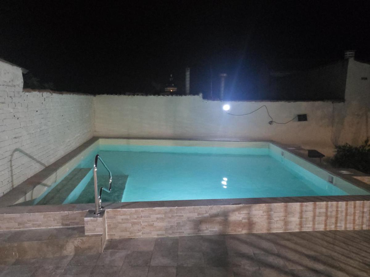 Casa Oasis Puertollano, En Puertollano, Agradable, Con Piscina En Zona Tranquila * Puertollano