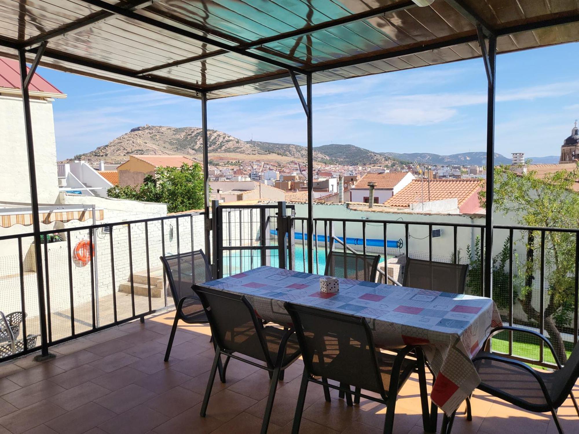 Ferienhaus Casa Oasis Puertollano, En Puertollano, Agradable, Con Piscina En Zona Tranquila