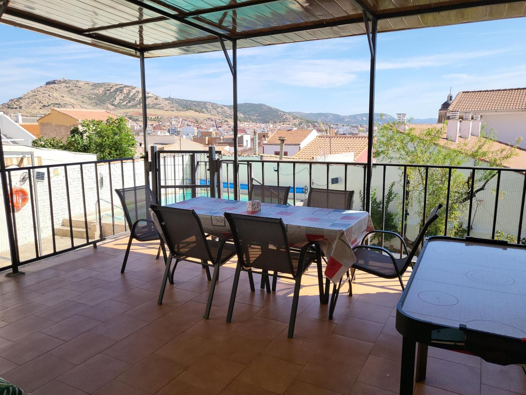 Ferienhaus Casa Oasis Puertollano, En Puertollano, Agradable, Con Piscina En Zona Tranquila