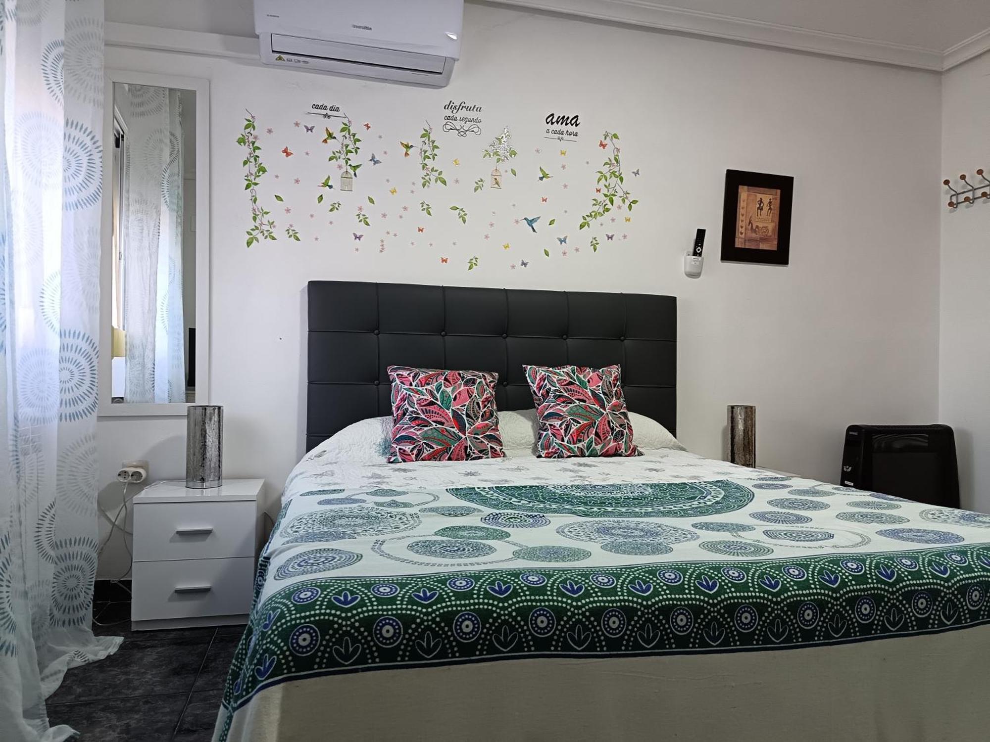 Ferienhaus Casa Oasis Puertollano, En Puertollano, Agradable, Con Piscina En Zona Tranquila