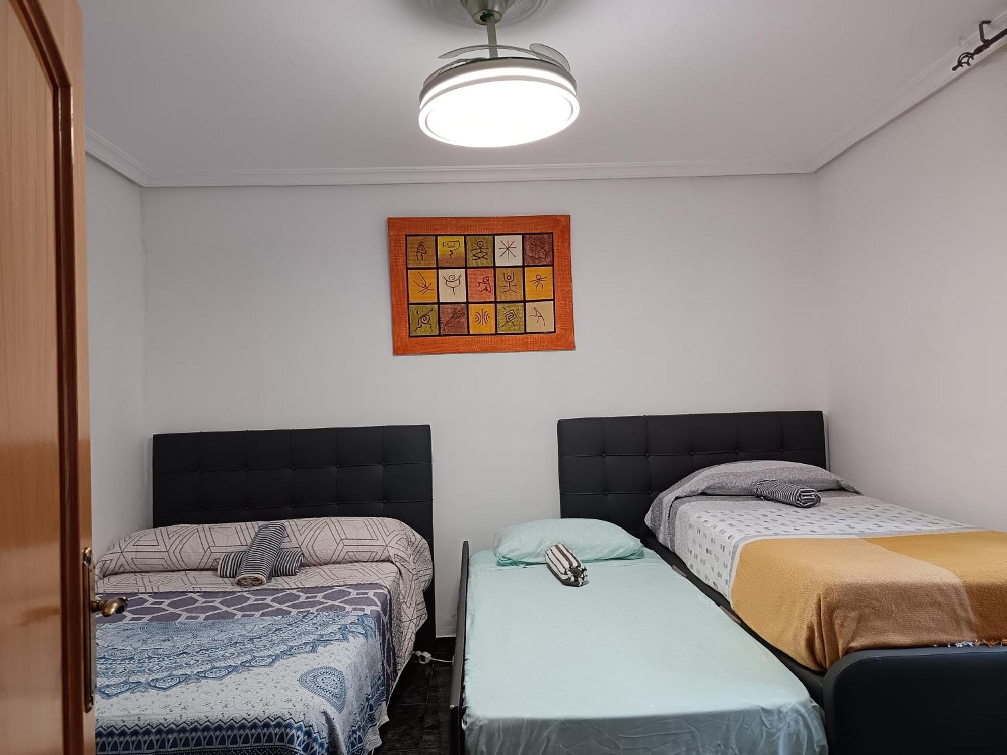 Casa Oasis Puertollano, En Puertollano, Agradable, Con Piscina En Zona Tranquila Ferienhaus *