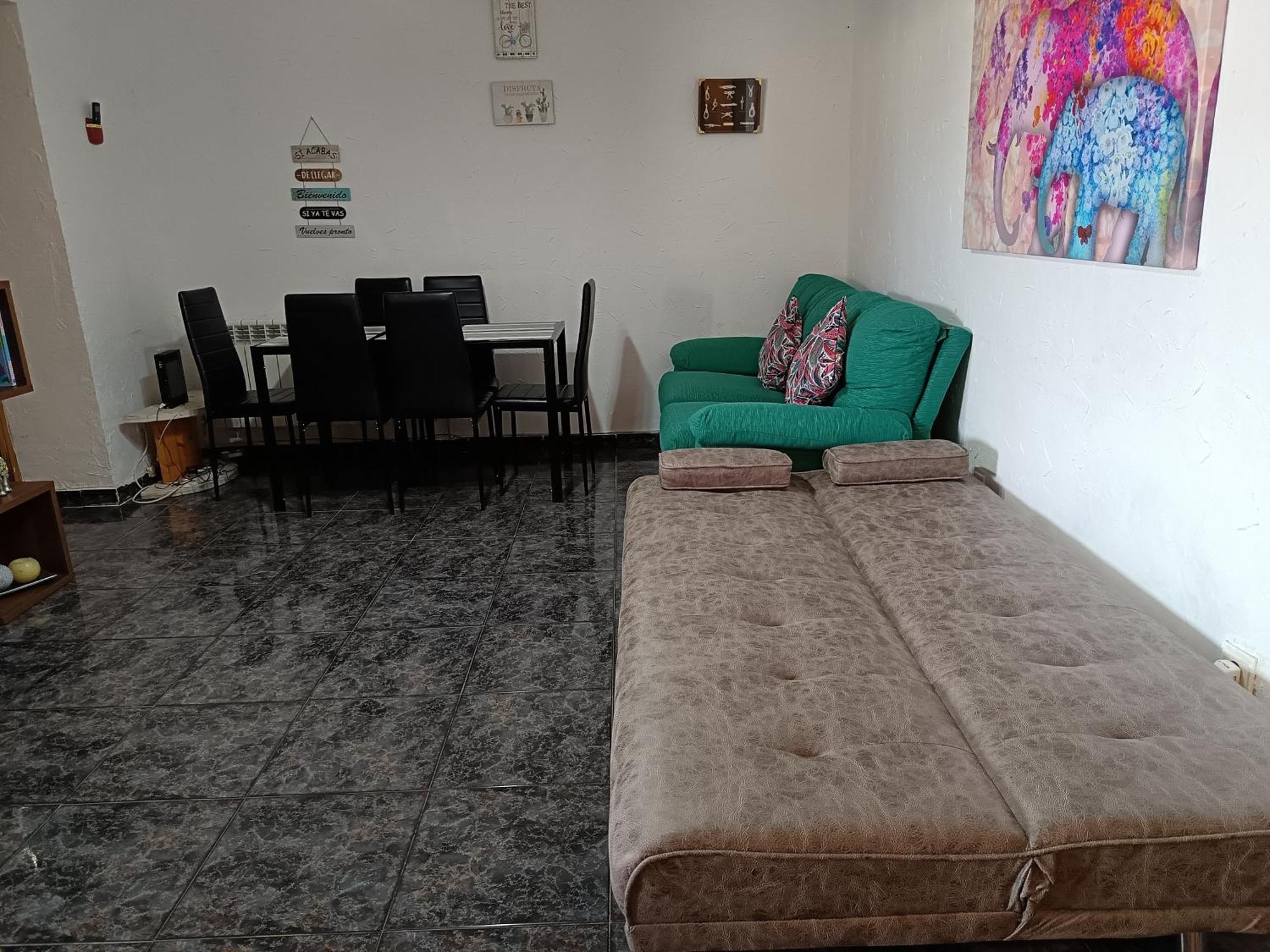 Ferienhaus Casa Oasis Puertollano, En Puertollano, Agradable, Con Piscina En Zona Tranquila Puertollano