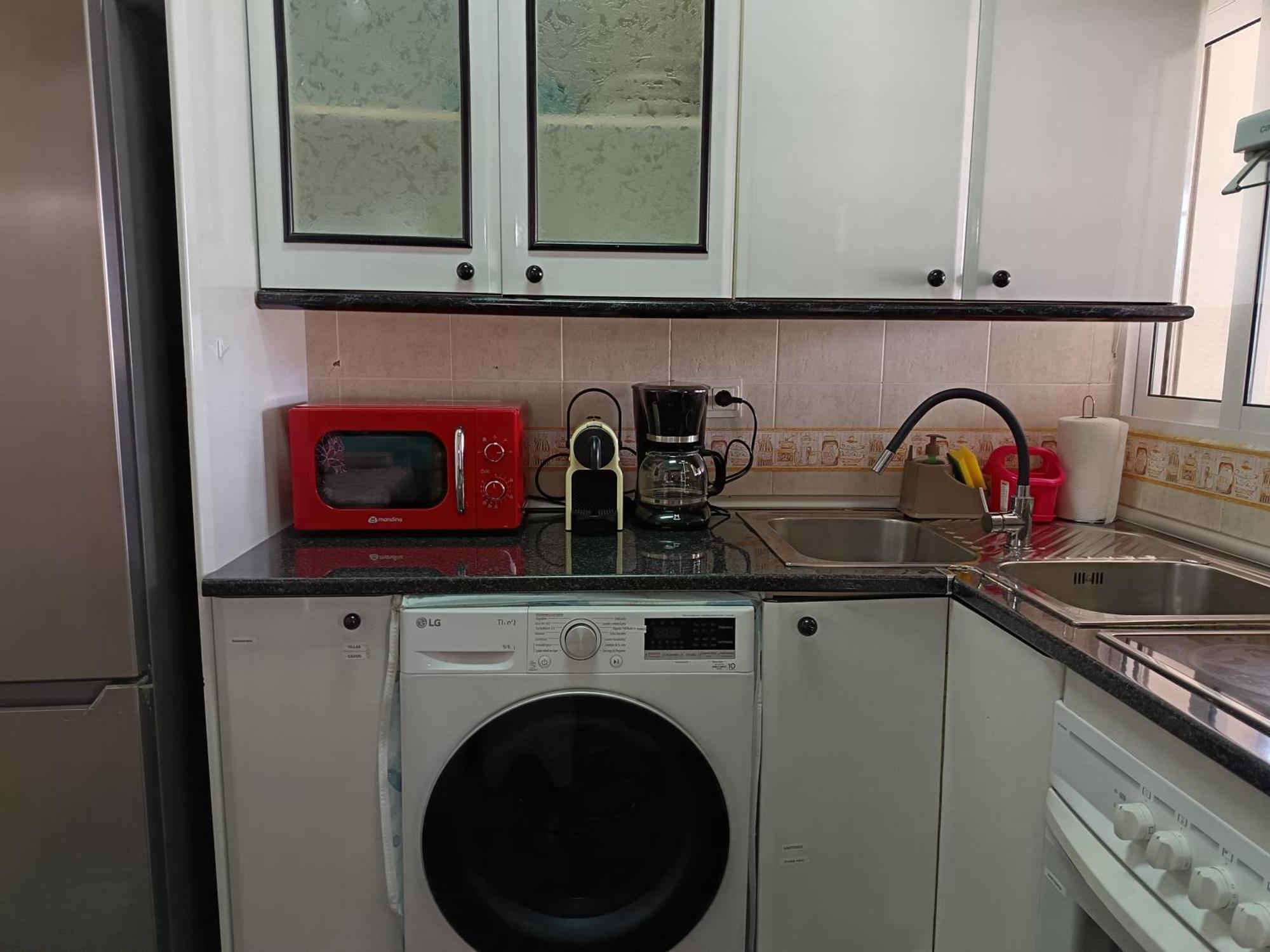 Casa Oasis Puertollano, En Puertollano, Agradable, Con Piscina En Zona Tranquila Ferienhaus
