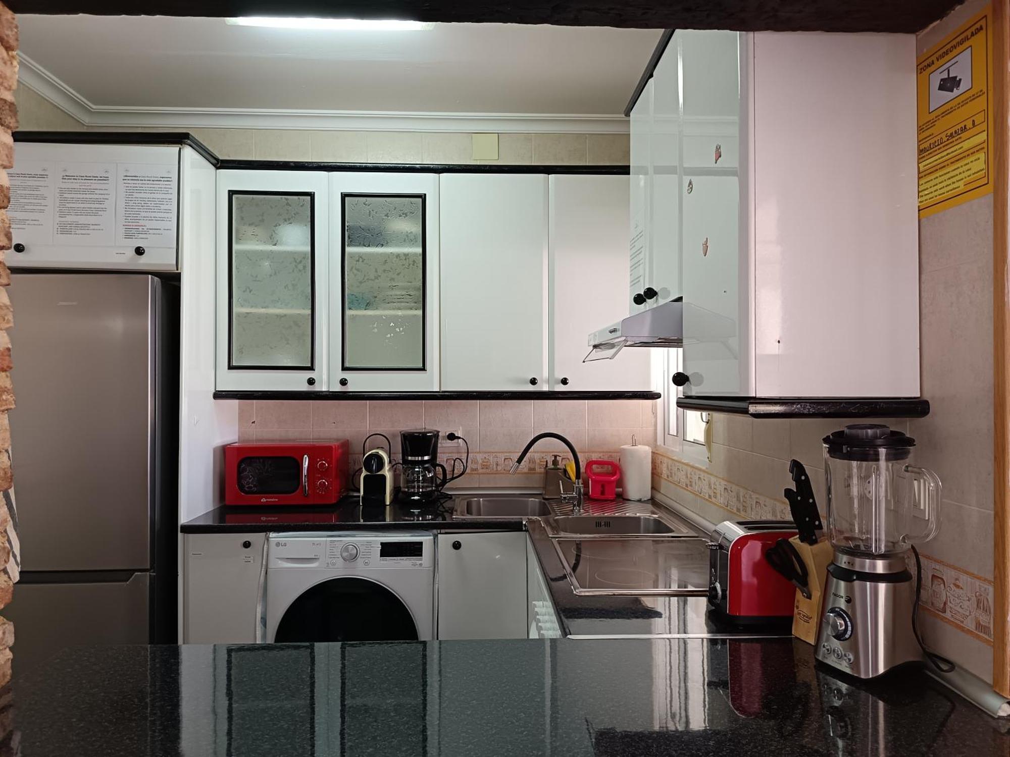Casa Oasis Puertollano, En Puertollano, Agradable, Con Piscina En Zona Tranquila Ferienhaus *
